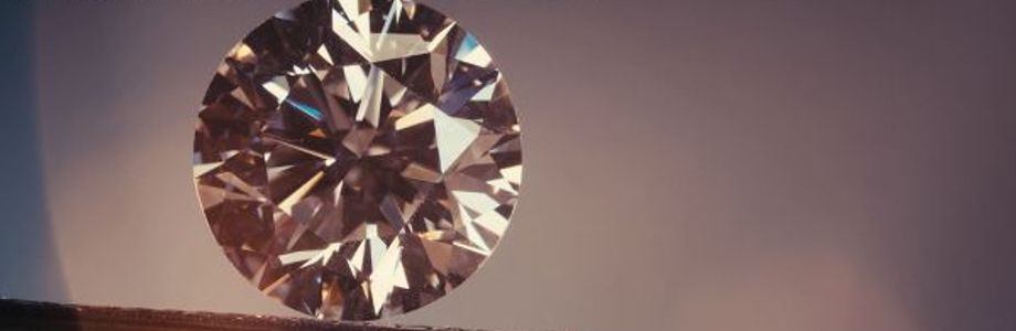 White diamond under magnification White diamond under magnification